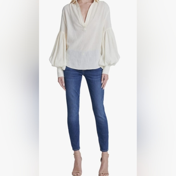 7 For All Mankind Tops - 7 for all mankind size XS v neck bubble sleeve cream colored blouse. Like new